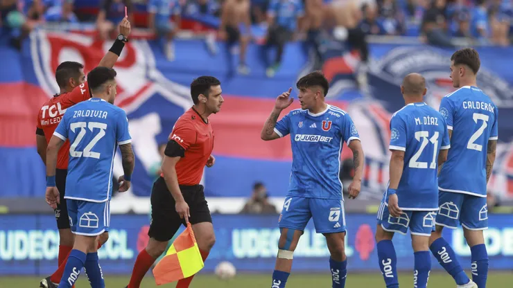 Marcelo Morales recibió tarjeta roja tras el partido ante Everton.