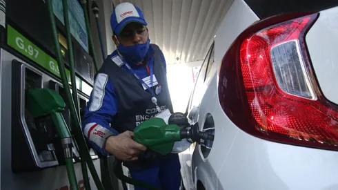 Revisa cuándo cambiará el precio de la bencina.