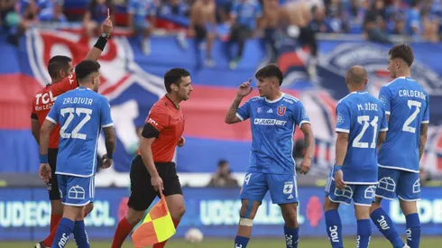 La U se sintió perjudicada por gol anulado.