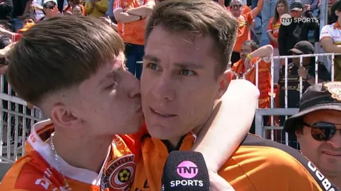 A pesar del descenso, Cristian Insaurralde es muy querido por los hinchas loínos.