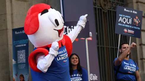 Teletón y representantes de Banco de Chile realizan lanzamiento e informan principales novedades de la campana de recaudacion de este año.