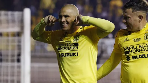 Humberto Suazo confirmó la fecha en la que se retirará.