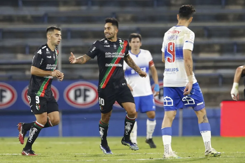 Luis Jiménez enfrentó a Zampedri con Palestino. (Marcelo Hernández/Photosport).