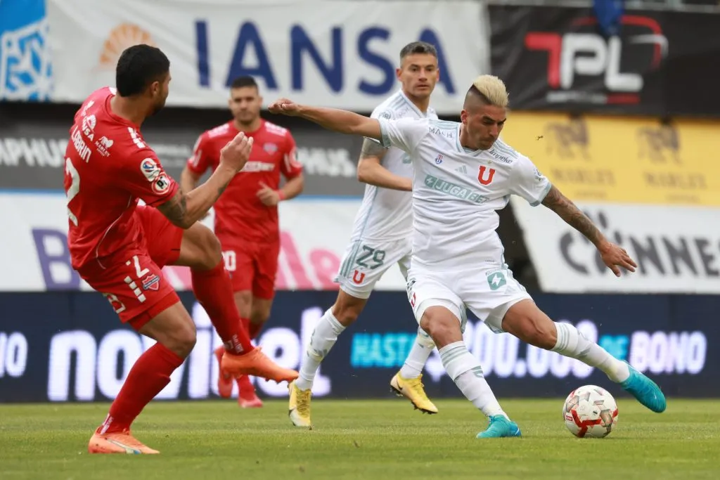Leandro Fernández es el mejor con goles y asistencias. Foto: Eduardo Fortes/Photosport