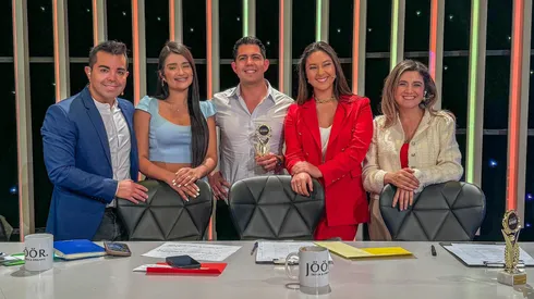 Iván Martínez y los concursantes de “Quieres ser mi socio”.