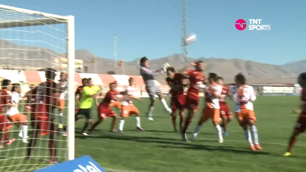 El recordado gol de Ezequiel Medrán a La Serena con la camiseta de Cobresal. (Captura TNT Sports).