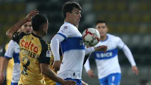 Bruno Cabrera y Gonzalo Tapia en Universidad Católica vs Coquimbo Unido, en la fecha 15 del Campeonato Nacional 2024.
