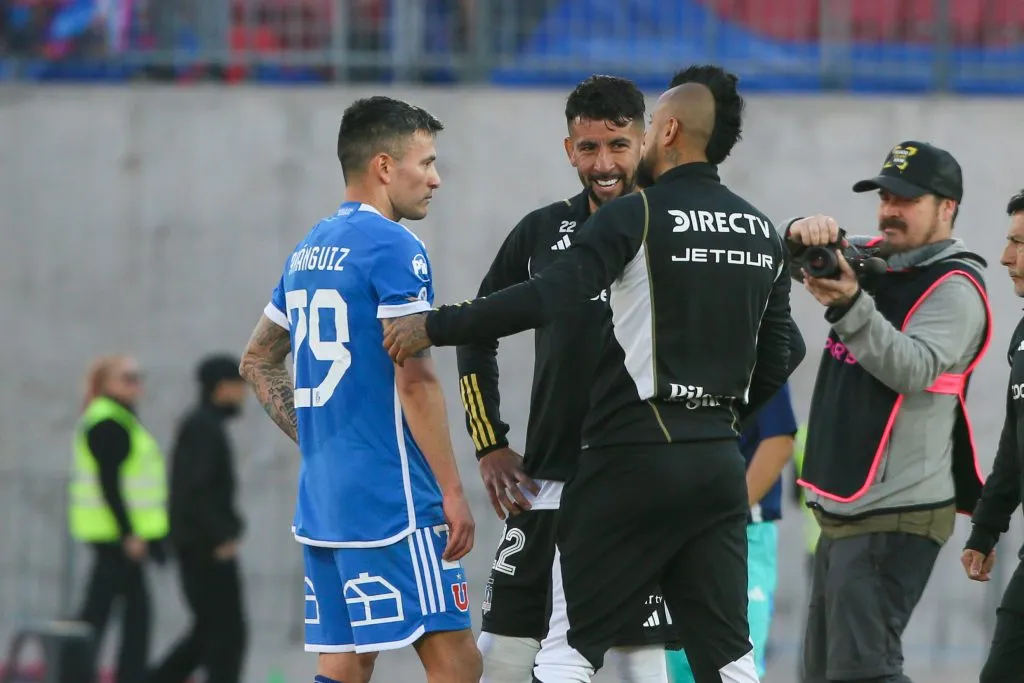 Johnny Herrera no dudó al ser consultado sobre quién fue mejor entre Aránguiz y Vidal, aunque su argumento fue desmentido | Photosport