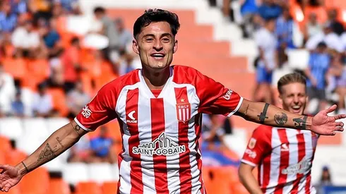 Javier Altamirano puede salir de su club en Argentina.