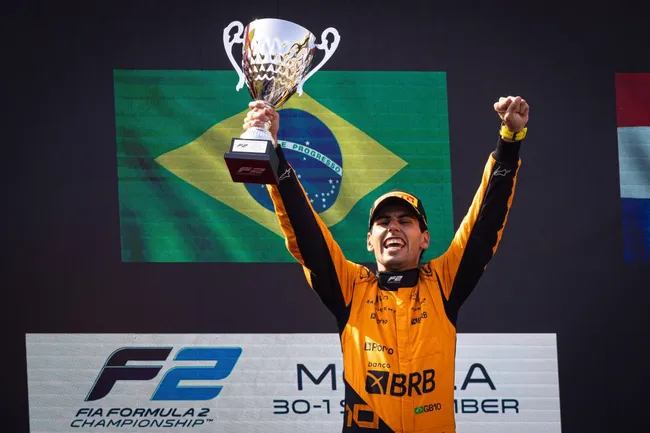 Gabriel Bortoleto largó último (22°) y llegó primero en el Gran Premio de Monza de la F2. (Imago).