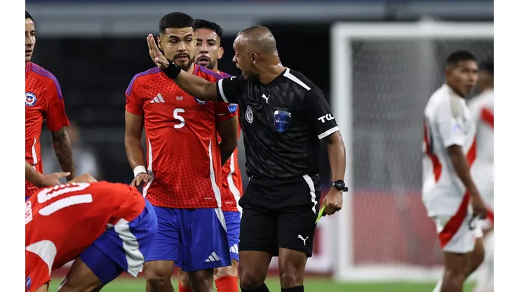 Wilton Sampaio dirigirá, otra vez, el partido entre Chile y Perú. Javier Castrilli quedó preocupado.