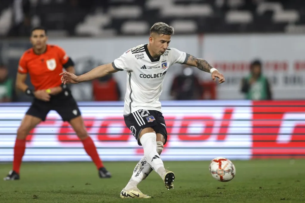 Dante Poli defiende a Colo Colo por la estadística de los penales cobrados.