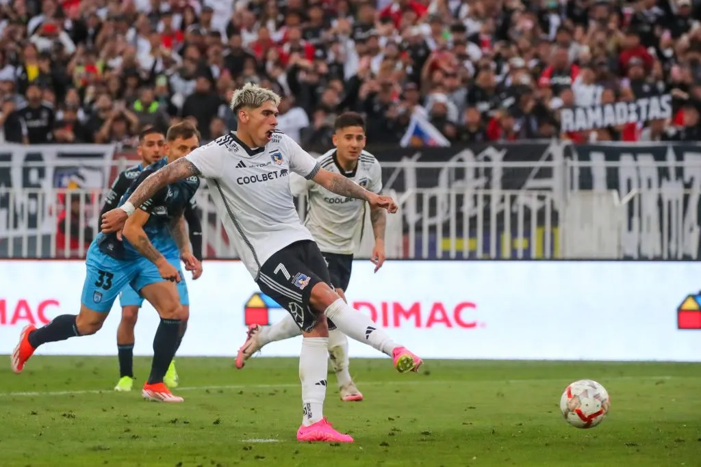Colo Colo lidera el ranking de penales: el domingo pasado, le cobraron uno contra Iquique | Photosport