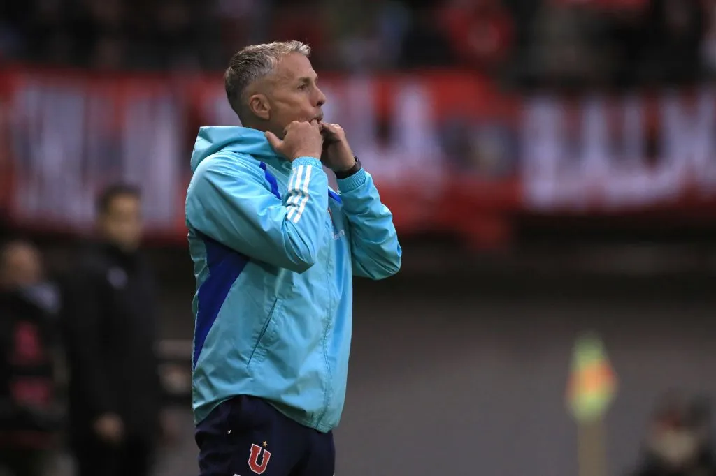 Caamaño elogia a la U de Gustavo Álvarez, aunque no sea campeona.