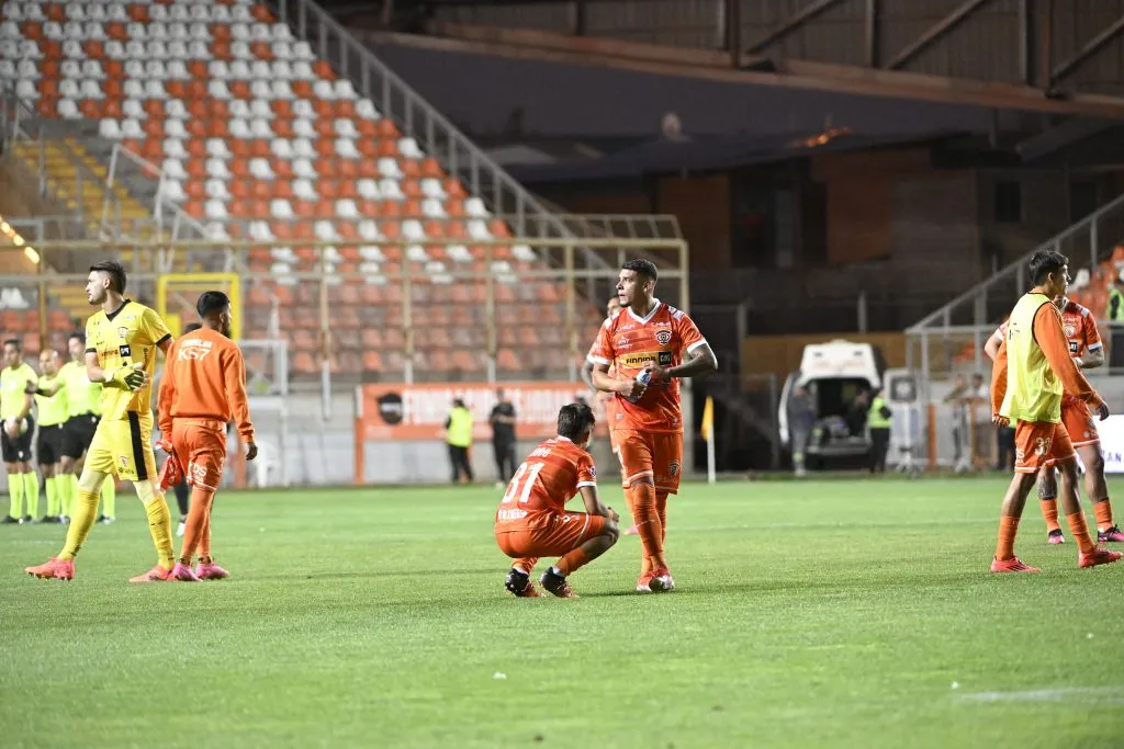 Cobreloa prácticamente selló su descenso tras empatar 2-2 ante Universidad Católica. | Foto: Photosport.
