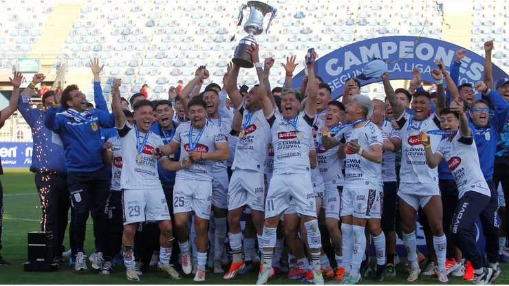 Deportes Melipilla consiguió el ascenso a Primera B.