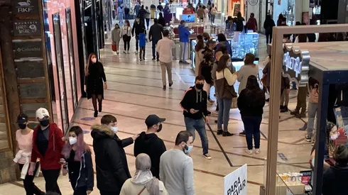 Revisa los horarios de los centros comerciales para este viernes 1 de noviembre.