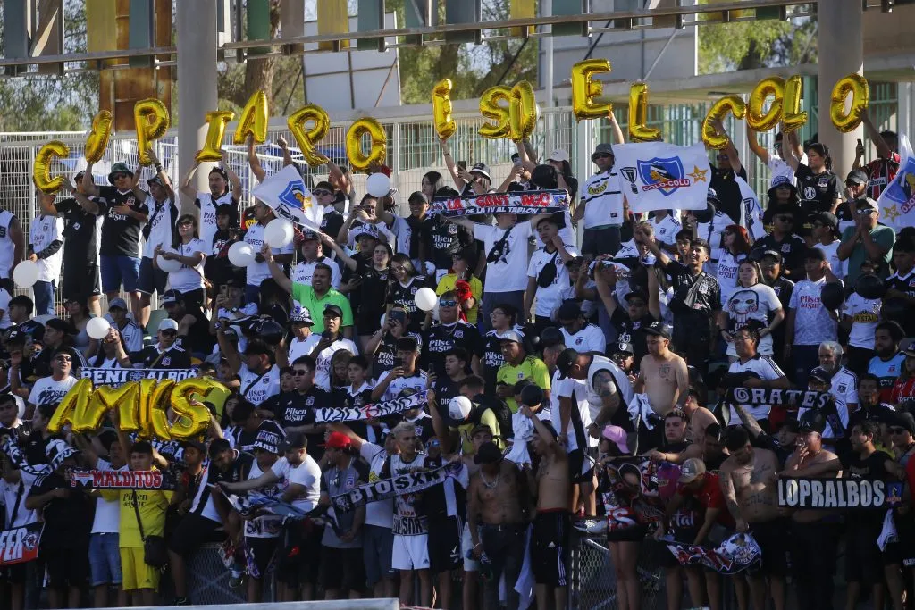 Colo Colo podrá tener hinchas ante Copiapó, pero en el club no están contentos con la decisión y aseguran no tener seguridad para recibirlos. Foto: Photosport.