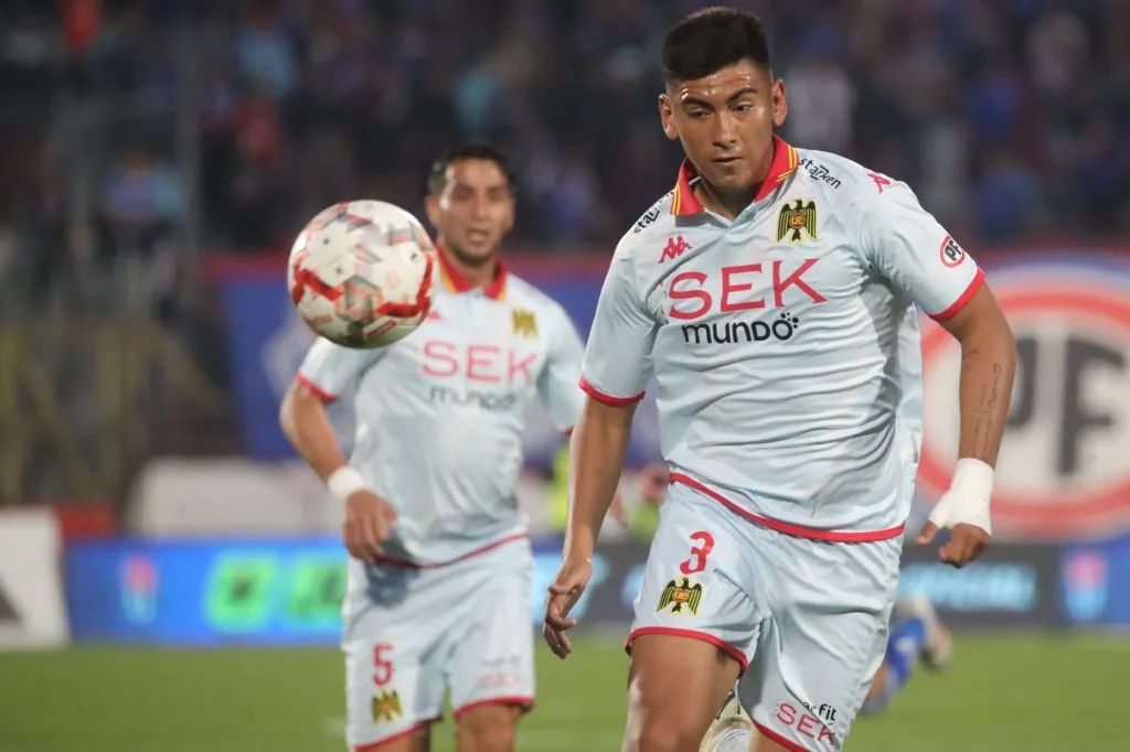 Valentín Vidal, mediocampista de Unión Española, se encuentra detenido tras una grave denuncia en su contra. Foto: Photosport.