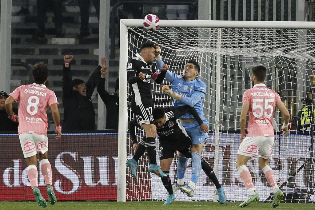 El arquero se nacionalizó chileno /Photosport