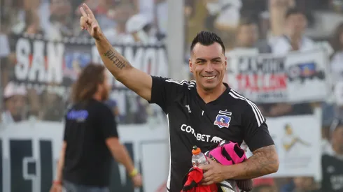 Esteban Paredes sigue atento al mundo Colo Colo.