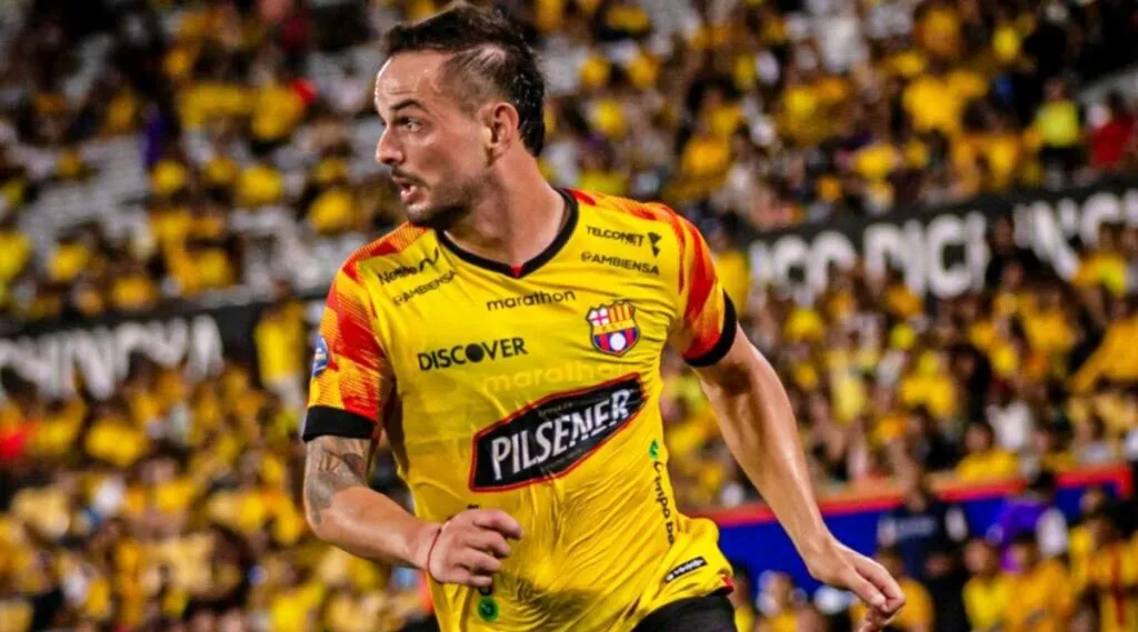 Si bien Octavio Rivero sigue siendo prioridad, en la U también miran a Lucas Di Yorio, algo que no le gustó nada a Patricio Yáñez. Foto: Instagram.