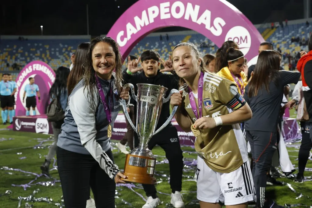 Colo Colo vs Santiago Morning, las albas celebran el triunfo en la final del Campeonato Femenino 2023.