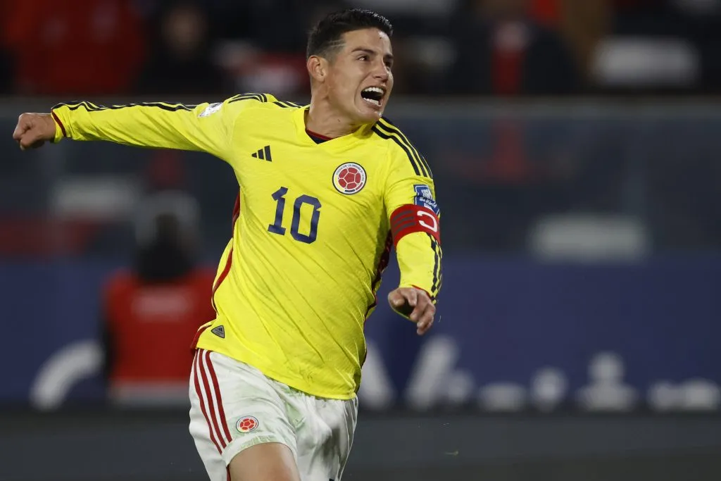 James Rodríguez es el capitán de la selección colombiana. (Andrés Piña/Photosport).