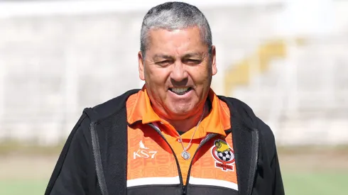 Sonríe Huerta con su nuevo refuerzo.