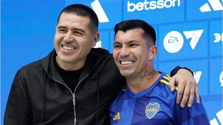 Medel llegó a Boca en el último mercado.