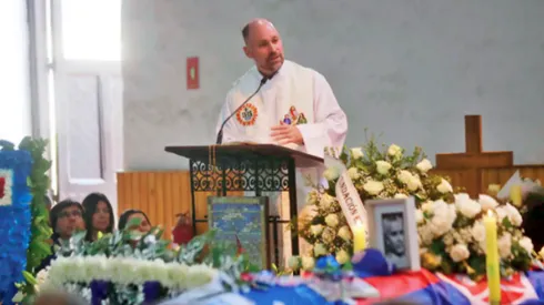 El hijo de José Yuraszeck ofició la misa de despedida de René Orozco.