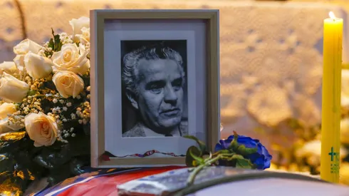 Más de un centenar de hinchas llegaron a despedir al Doctor Orozco