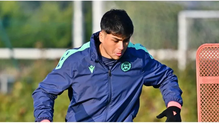 Damián Pizarro todavía no logra debutar en Italia.