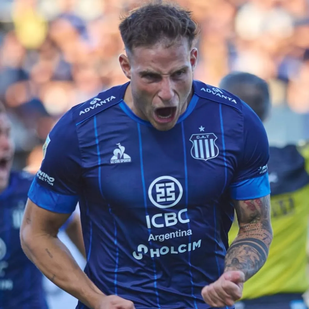 Bruno Barticciotto celebró así su gol. (Foto: Talleres de Córdoba).