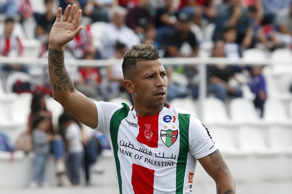 Leonardo Valencia recibió mucho cariño en su época en Palestino. (Paul Plaza/Photosport).