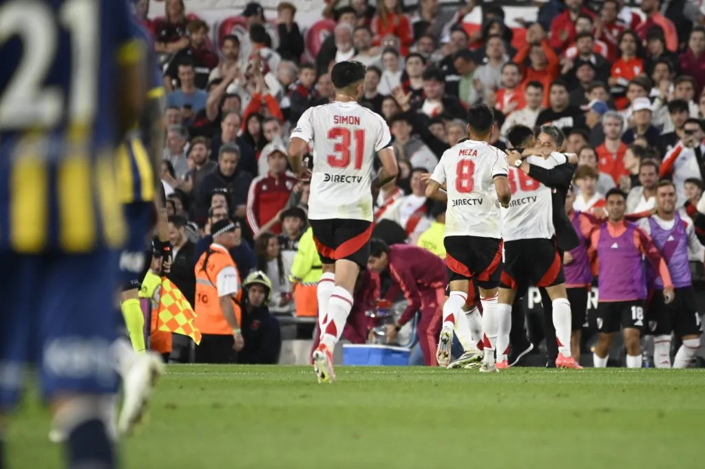 El abrazo de Solari con Gallardo en el Monumental de Núñez