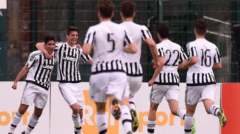 Guido Vadalá (primero de izquierda a derecha) vuelve al fútbol chileno.