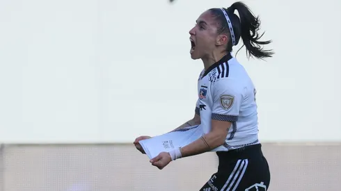 Javiera Grez, celebra su gol contra Universidad de Chile.