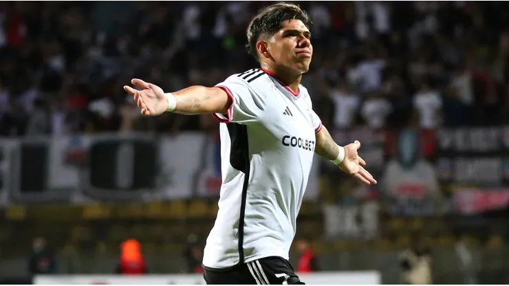 Carlos Palacios fue anunciado en Boca Juniors.
