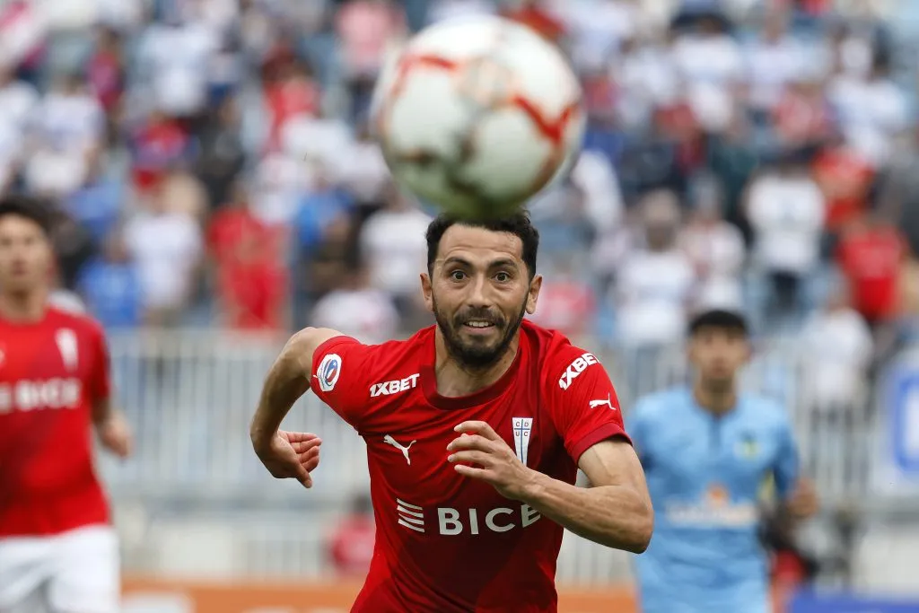 Cristián Cuevas seguirá en Universidad Católica de cara a la temporada 2025. | Foto: Photosport.