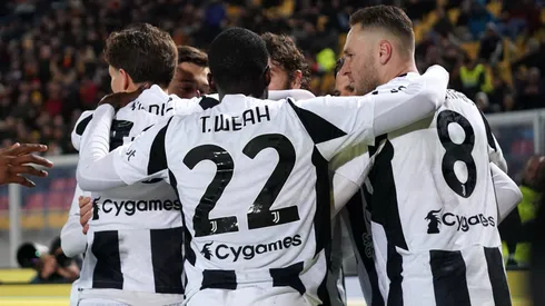 Juventus celebra el gol de Andrea Cambiaso en el empate 1-1 contra Lecce en la J14 de la Serie A 2024/25.