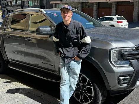 Martín Vidaurre es criticado por andar en camioneta por las dunas