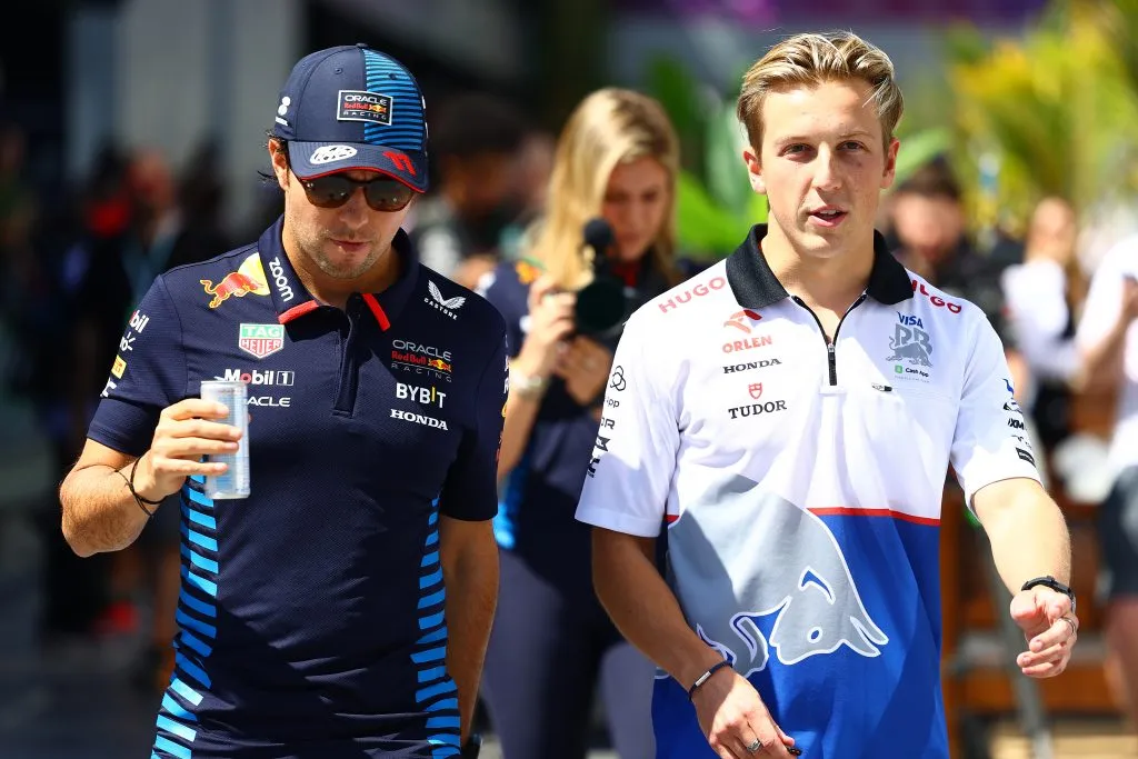 ‘Checo’ Pérez sería reemplazado por Liam Lawson en Red Bull Racing el 2025. (Foto: Getty Images)
