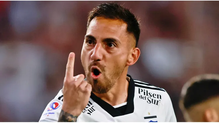 Correa le sigue pegando a la U tras ganarles el título.