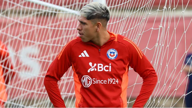 Carlos Palacios podría tener de compañero a un ex Real Madrid.