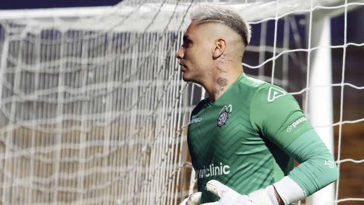 Cristóbal Campos sufrió un terrible accidente de tránsito que lo obligó a dejar la actividad.