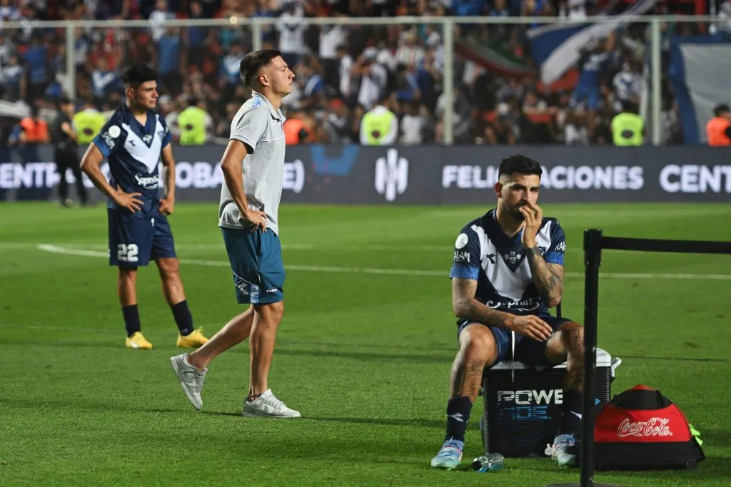 El Vélez de Gustavo Quinteros cayó sorpresivamente en la final de la Copa Argentina 2024. | Foto: Getty Images.