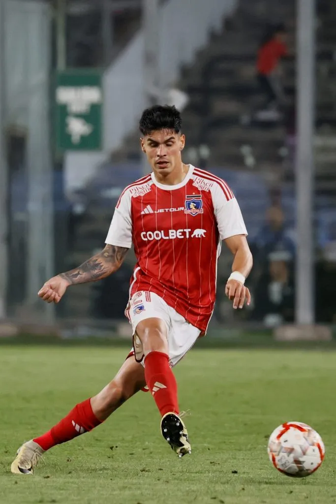 Erick Wiemberg podría dejar Colo Colo y partir al fútbol argentino (Photosport)