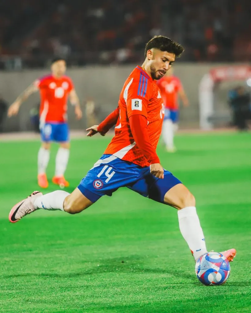 Su gran año le valió jugar por la Roja / Photosport.