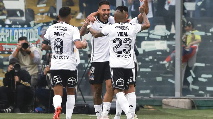 Colo Colo le busca un compañero a Javier Correa.